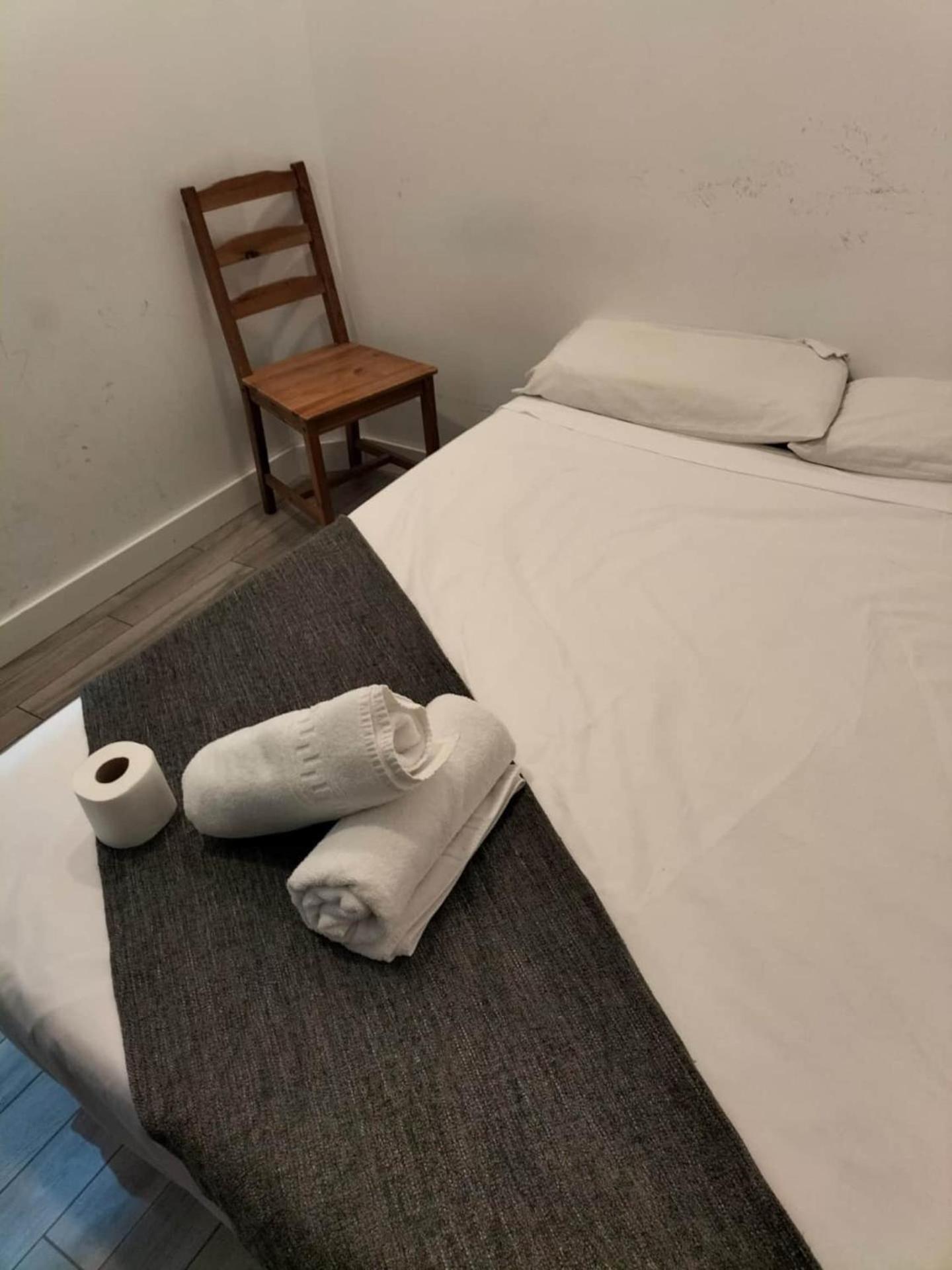 Arce Habitaciones Madrid Extérieur photo