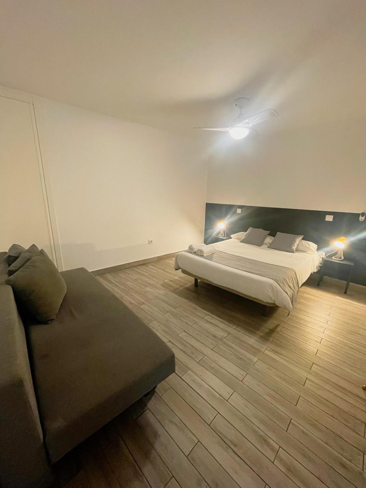 Arce Habitaciones Madrid Extérieur photo