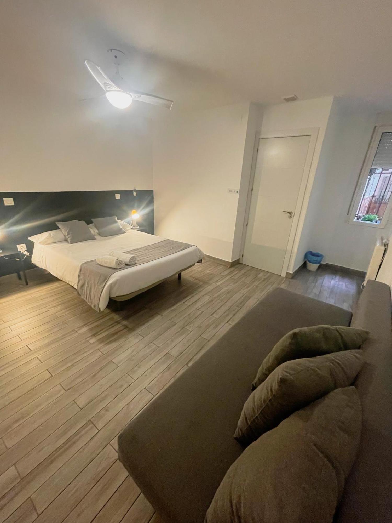 Arce Habitaciones Madrid Extérieur photo